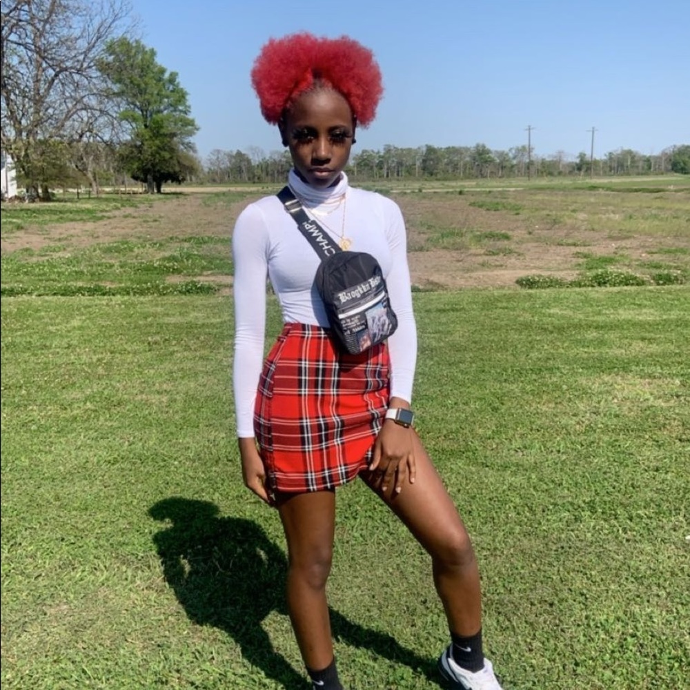 Meet your Posher, Emonie